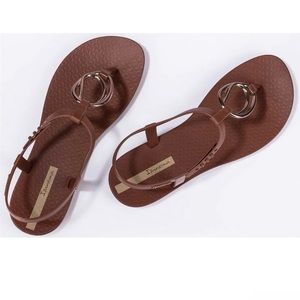 Ipanema Sandals